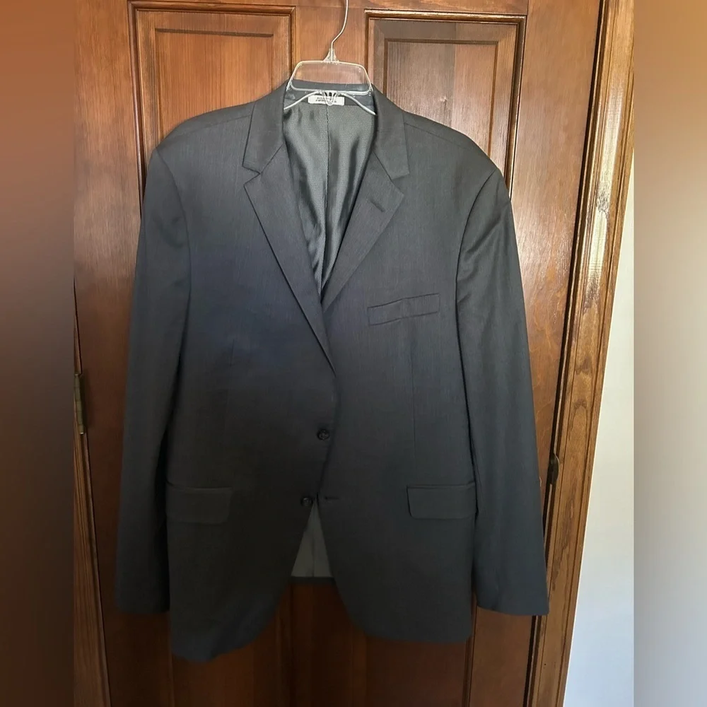 Hickey Freeman Vintage “Roberto” Charcoal Blazer- 100% Worsted Wool